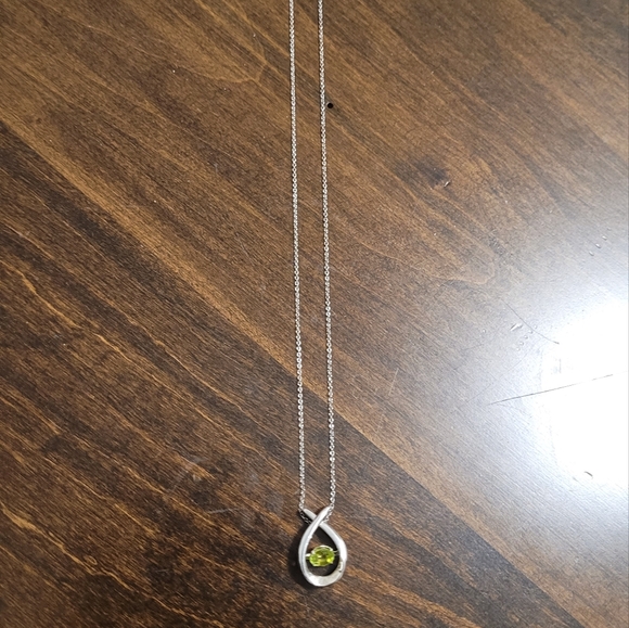 Neclace - Picture 2 of 2